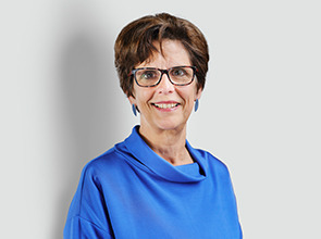Dr. Kirsten  Witte