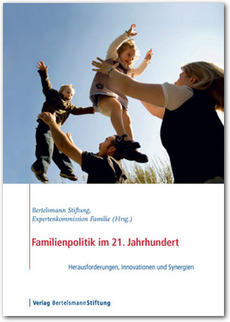 Cover Familienpolitik im 21. Jahrhundert