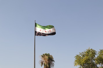 Syrian flag, &copy; stock.adobe.com/Dr.MYM