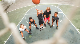 spielende Kinder