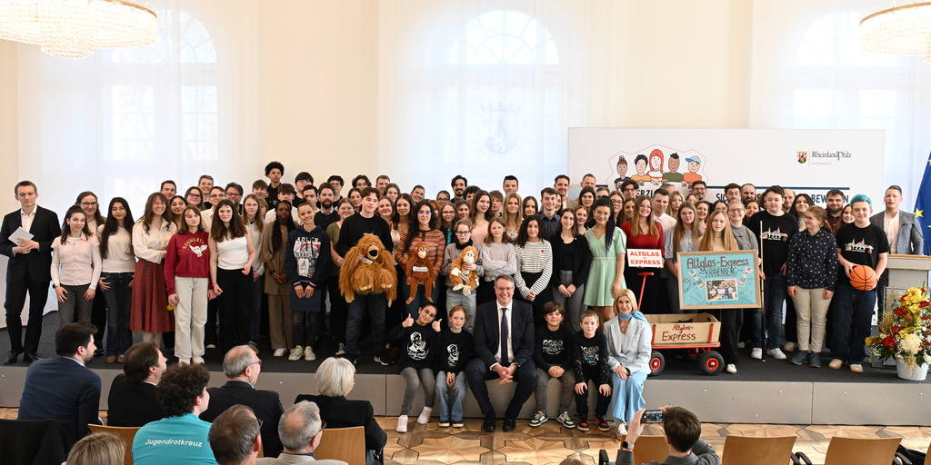 Gruppenbild von der Preisverleihung