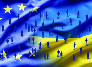 European and Ukrainian flag are side by side.