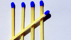 Fuenf_Streichhoelzer_5780056202_6af0698c2e_o.jpg(© Martin Fisch / Flickr - CC BY-SA 2.0, https://creativecommons.org/licenses/by-sa/2.0/)