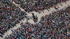 Menschenmassen-Platz-Ulm.jpg(© Hans Braxmeier / pixabay - Public Domain)