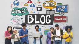 Junge Leute unterschiedlicher Herkunft am Bloggen