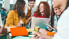 AdobeStock_626586778_KONZERN_ST-BNG_be(© © Davide Angelini - stock.adobe.com)