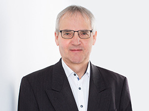 Dr. Thieß  Petersen