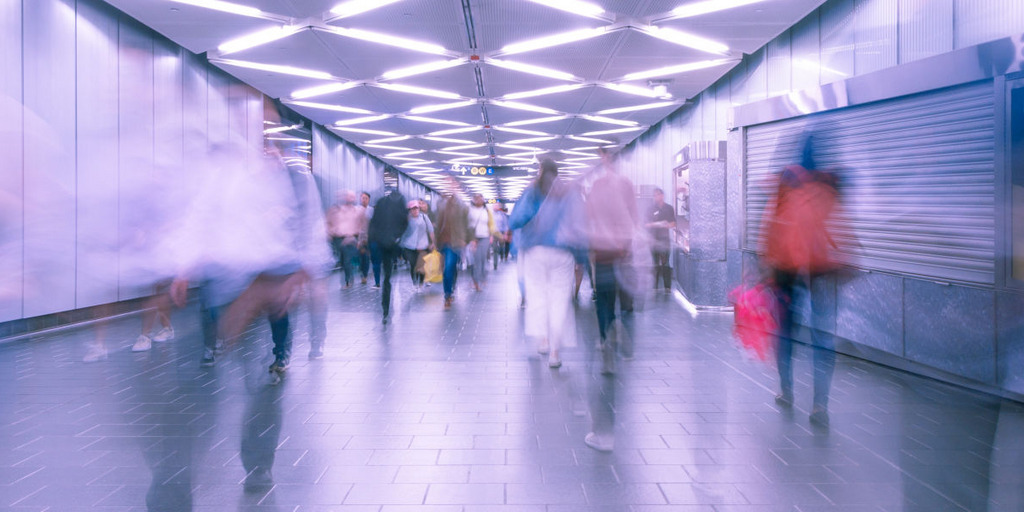 Langzeitaufnahme von der U-Bahn-Station in New York