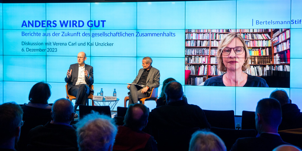 Buchvorstellung Anders wird gut. Podium (von links) mit Kai Unzicker, Stephan Vopel und Verena Carl