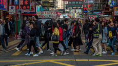 Hongkong_Belebte-Strasse_34221622004_7c39fbc5f2_o.jpg(© Stéphane Damour / Flickr - CC BY-NC-ND 2.0, https://creativecommons.org/licenses/by-nc-nd/2.0/)