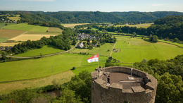 Eine Burg im Grünen