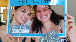 Zwei Gründerinnen auf der Roadshow