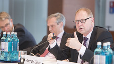 India+Germany(© Sebastian Pfütze)