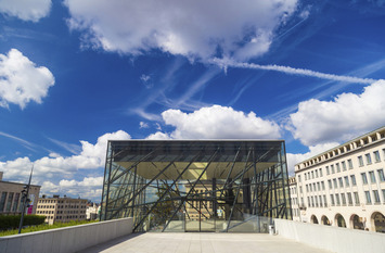 Glass Entrance into the Square Brussels Meeting Centre in the historical Kunstberg oder Mont des Arts area