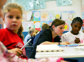 8F7T0417.jpg Mosaikschule 2006(© Veit Mette, Bielefeld)