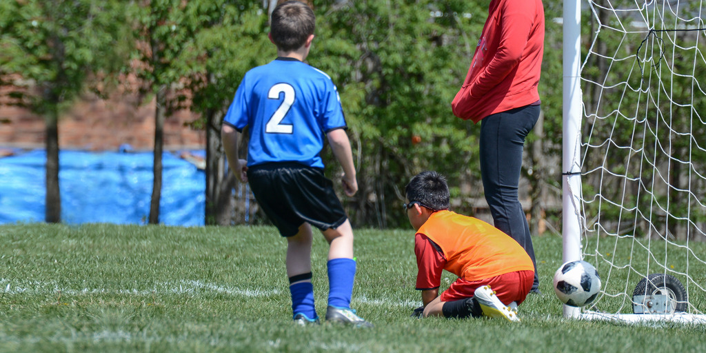 Kinder beim Fußballtraining