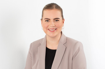 Porträt Caroline Schnelle