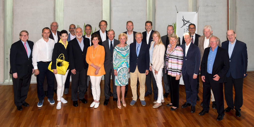 Group photo from the participants of the Trilogue Salzburg 2015.