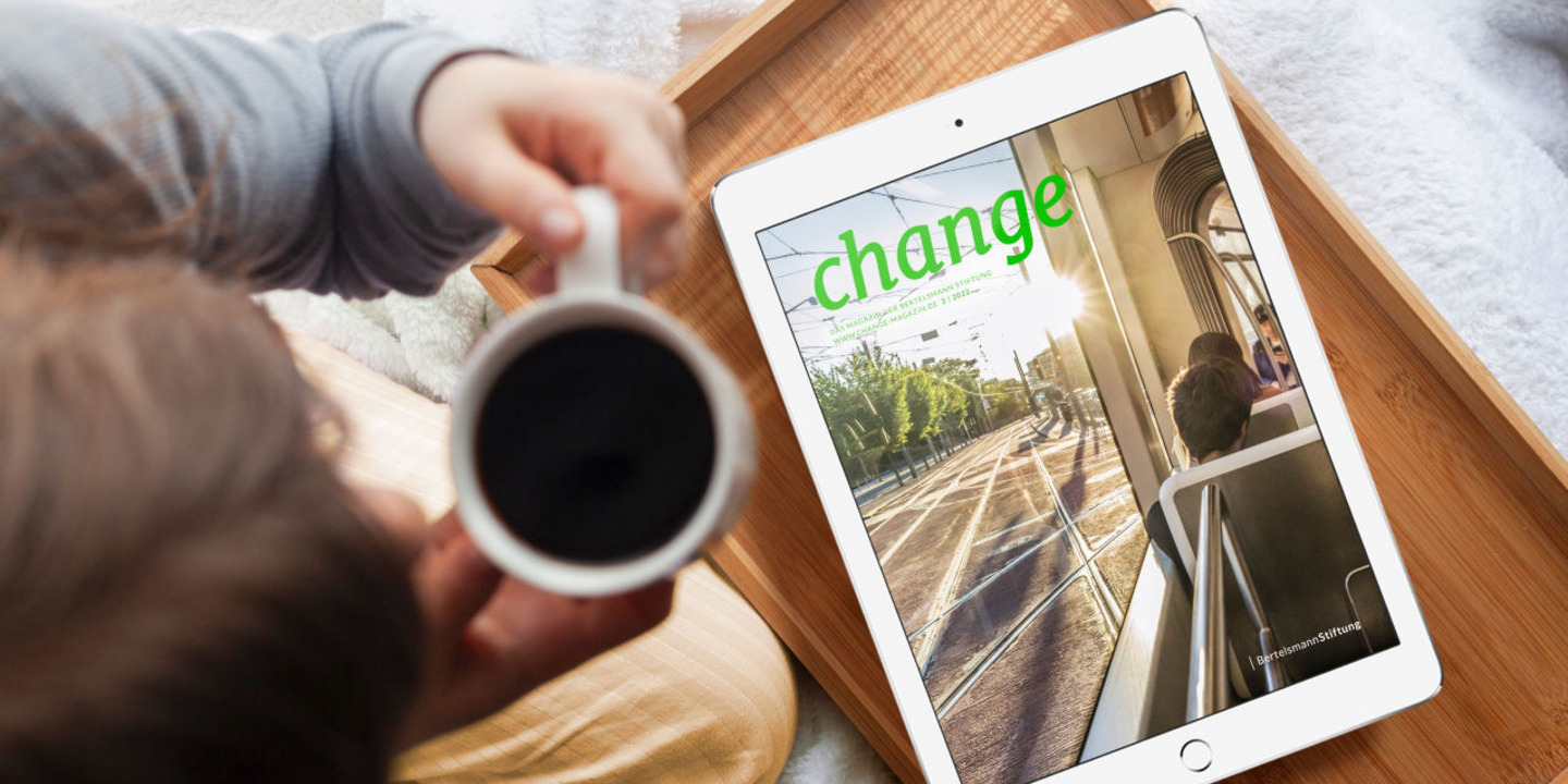 Tablet mit Cover vom change Magazin