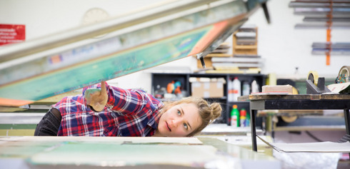 Junge Frau in Ausbildung