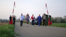 EU_Grenz_Dreh_747_be_ST-EZ.jpg(© © Roger Kleiber)