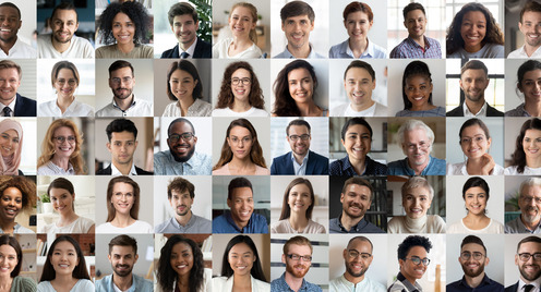 ein Bild mit vielen kleinen Portrait-Bildern von unterschiedlich aussehenden Menschen
