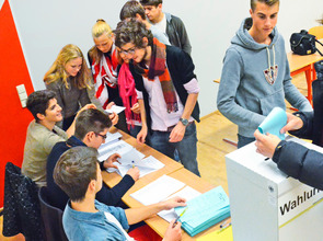 Juniorwahl am Kolleg ST-ZD(© Sebastian Barthmes)