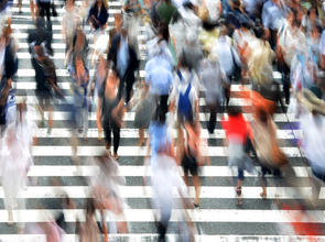 pixabay_pedestrians-400811.jpg(© B_Me Brian Merrill / pixabay.com - CC0, Public Domain, https://creativecommons.org/publicdomain/zero/1.0/deed.de)