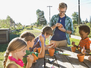 Strandperle_8273172_nur_web_1300x866_72.jpg_ST-ZZ(© Hero Images/Strandperle)