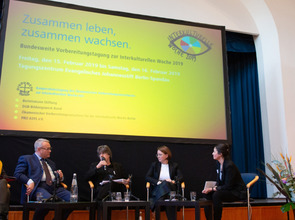 076-NB2_0118_Zusammen_leben_zusammen_wachsen_2019_ST-LW.jpg(© © ÖVA / Nils Bornemann)