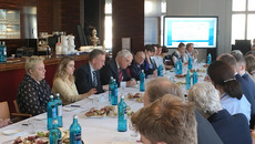 IMG_0054_Lunch_Expert_Debate_2019_ST-EZ.jpg(© Bertelsmann Stiftung)
