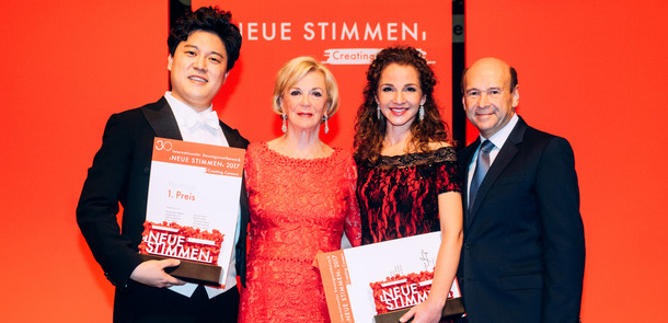 Mezzo-Soprano Svetlina Stoyanova from Bulgaria and Bass Cho ChanHee from South Korea, winner of 2017 NEUE STIMMEN, with Liz Mohn and Dominique Meyer, chairman of the jury.Mezzo-Soprano Svetlina Stoyanova from Bulgaria and Bass Cho ChanHee from South Korea, winner of 2017 NEUE STIMMEN, with Liz Mohn and Dominique Meyer, chairman of the jury.
