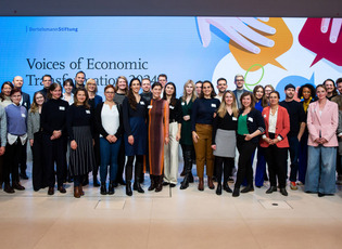Gruppenbild der Voices of Economic Transformation 2024