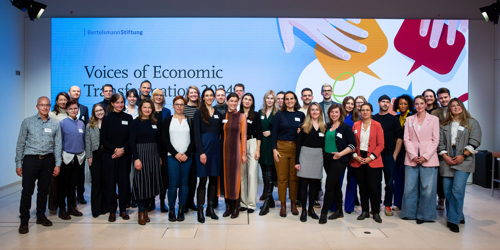 Gruppenbild der Voices of Economic Transformation 2024