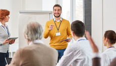 AdobeStock_169701748_KONZERN_ST-AND.jpeg(© © Robert Kneschke - stock.adobe.com)