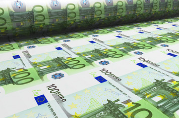 Druckbogen mit 100-Euro-Scheinen