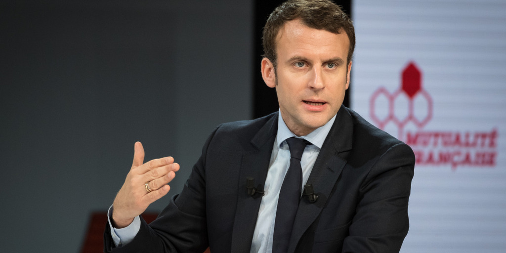 Emmanuel Macron spricht während des Präsidentschaftswahlkampfs in Frankreich im Februar 2017 auf einer Konferenz zum Thema Gesundheitspolitik in Paris.