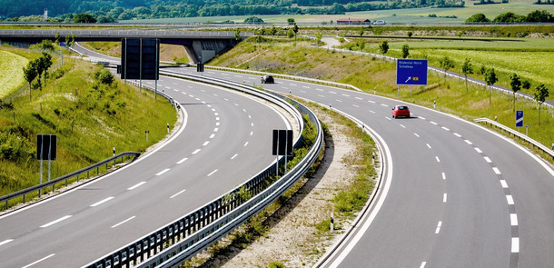 shutterstock_104952542_1240x600px