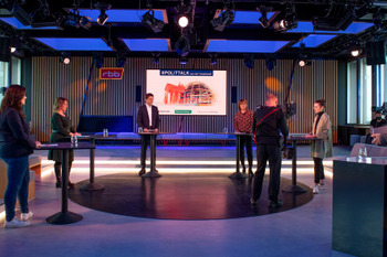 Diskussion im Fernsehstudio