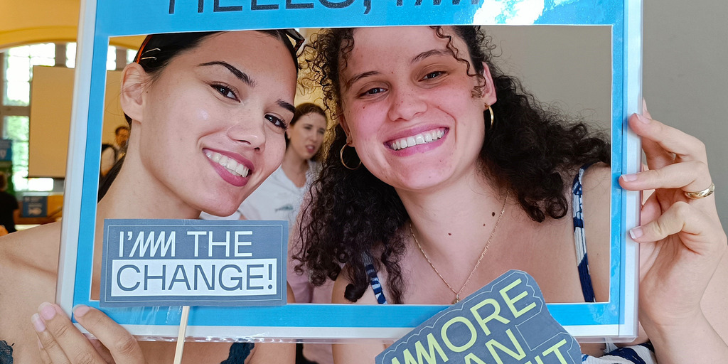 Zwei Gründerinnen auf der Roadshow