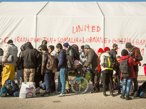 Fluechtlinge_Idomeni.jpg(© Natalia Tsoukala/Caritas International / Flickr - CC BY-NC-ND 2.0, https://creativecommons.org/licenses/by-nc-nd/2.0/)