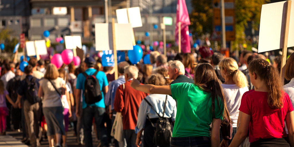 Menschen bei Demonstration