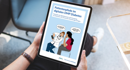 Auf einem Tablet ist das Cover der Studien "Patientenpfade im digitalen DMP Diabetes" zu sehen.
