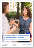 Cover Teamarbeit in KiTas: Zentral für Schutz und Wohlbefinden von Kindern