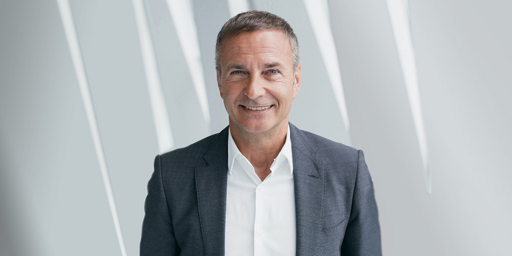 Bodo Uebber (62), selbstständiger Unternehmensberater und früheres Vorstandsmitglied der Daimler AG, ist mit Wirkung zum 1. Oktober 2021 zum neuen Mitglied des Kuratoriums unserer Stiftung berufen worden.