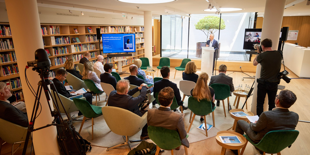 Impressionen von der Jahrespressekonferenz der Bertelsmann Stiftung vom 29.04.2025.