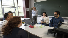 Eine Unterrichtssituation mit Teilnehmern des Programms Lehrkräfte Plus