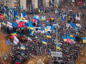 Euromaidan_Kyiv_1-12-13_by_Gnatoush_005.jpg_ST-EZ(© Nessa Gnatoush / Wikimedia Commons © CC BY 2.0  http://creativecommons.org/licenses/by/2.0/deed.en)