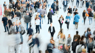 Menschenmenge aus der Vogelperspektive