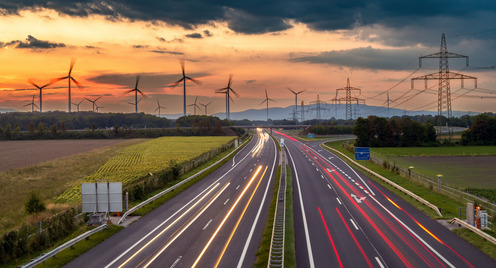Autobahn im Abendlicht